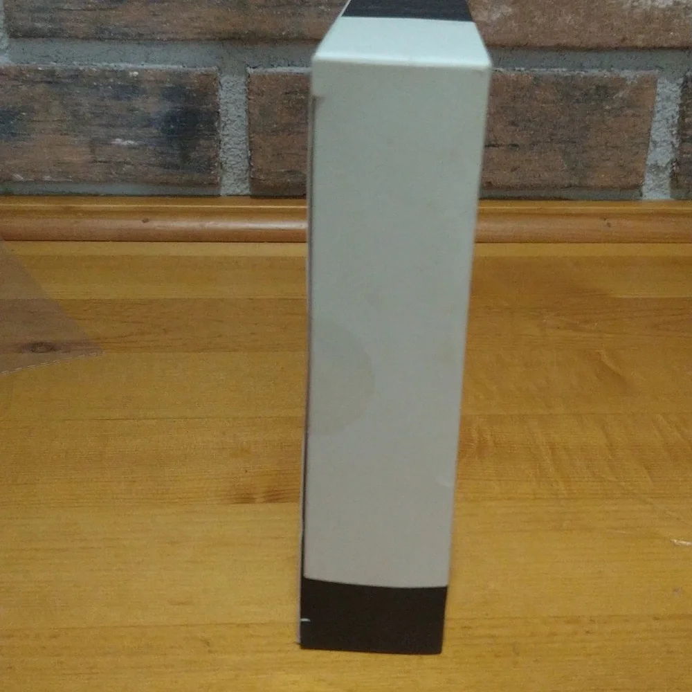 6/$15 Livable Hand cream collection (new in box) - Picture 5 of 7